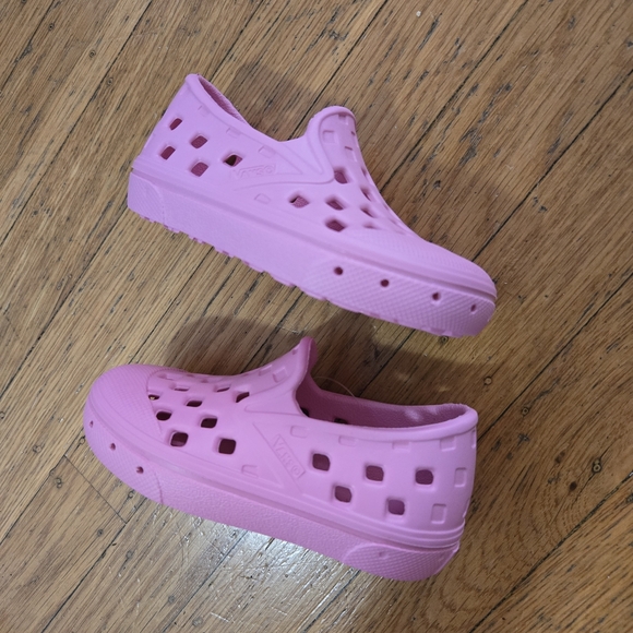 🆕️💦Vans Slip-on Shoes - Picture 5 of 7